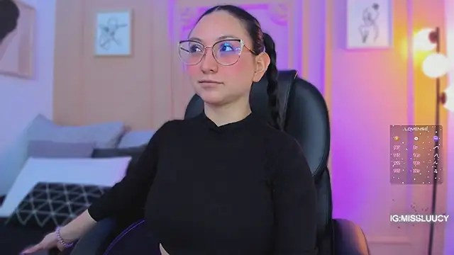 lucy neil online show from March 2026 02:39:01 AM