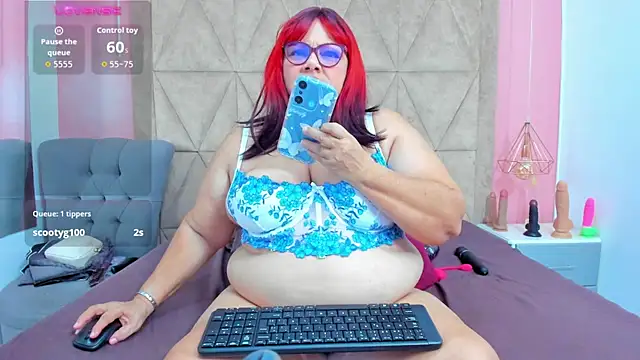 mommy cute online show from January 2026 12:03:02 AM