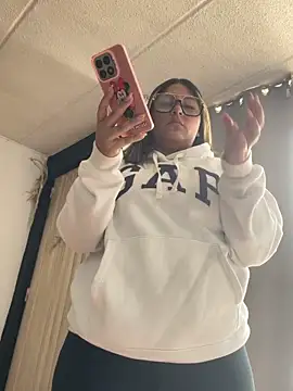 isabellaa 3 online show from April 2026 08:24:01 PM