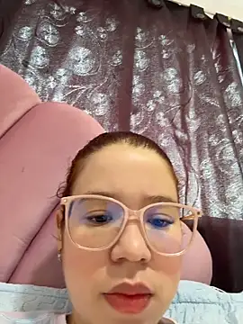 Lucyklein2022 online show from March 2026 02:22:02 PM