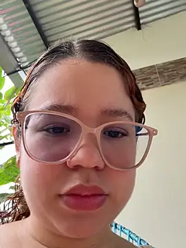 Snapshot of Lucyklein2022 chatting on June 2026 02:59:02 PM Lucyklein2022 online show from June 2026 02:59:02 PM