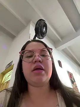 Snapshot of Lucyklein2022 chatting on December 2024 02:03:02 PM Lucyklein2022 online show from December 2024 02:03:02 PM