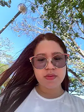 Snapshot of Lucyklein2022 chatting on January 2025 02:24:02 PM Lucyklein2022 online show from January 2025 02:24:02 PM