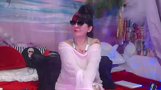 Snapshot of NightOrhideya chatting on November 2025 03:22:02 AM NightOrhideya online show from November 2025 03:22:02 AM