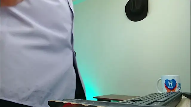 cowboyht online show from January 2026 03:46:01 AM