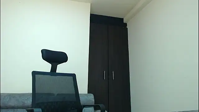 cowboyht online show from November 2025 08:09:02 PM