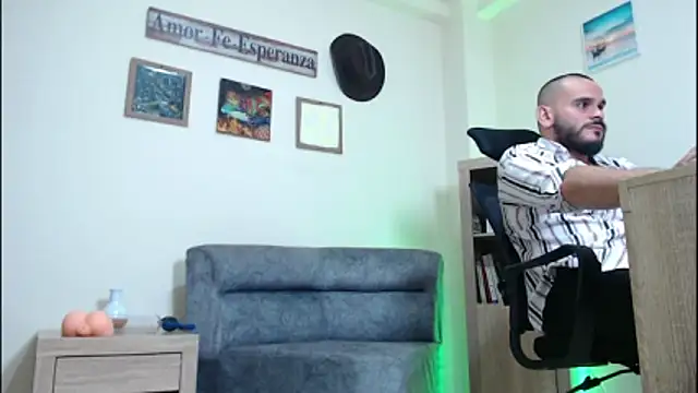 cowboyht online show from April 2026 04:39:01 AM