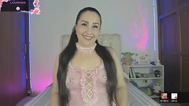 yelenaowens online show from May 2026 01:25:01 AM