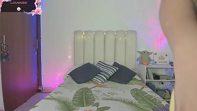yelenaowens online show from June 2026 01:40:02 AM