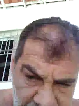 Peludo173317 online show from October 2025 01:32:01 PM