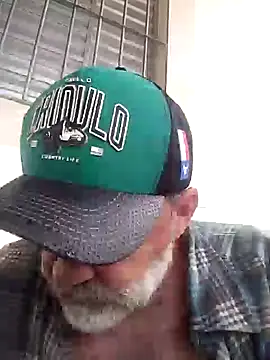 Peludo173317 online show from October 2025 01:12:02 PM