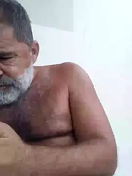 Peludo173317 online show from October 2025 01:52:01 PM