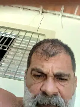 Peludo173317 online show from March 2026 01:40:01 PM