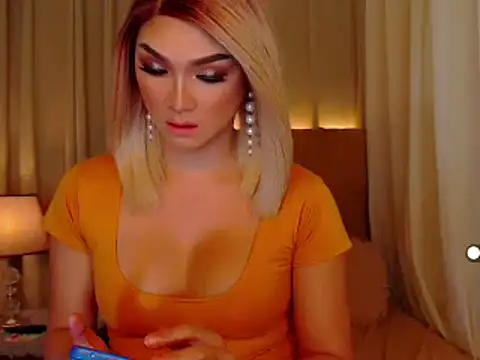 Snapshot of mistressseductionleah chatting on May 2026 12:16:01 PM mistressseductionleah online show from May 2026 12:16:01 PM