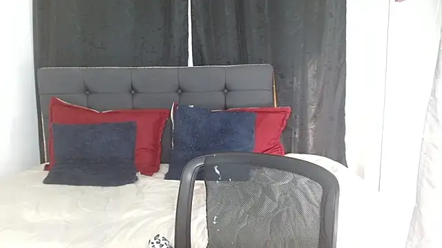 vaness weet online show from November 2025 07:50:01 PM