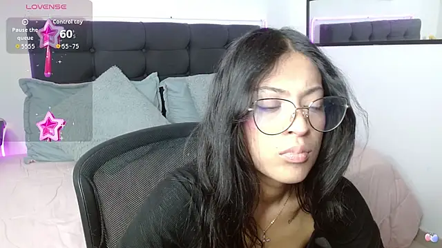 vaness weet online show from March 2026 08:27:02 PM