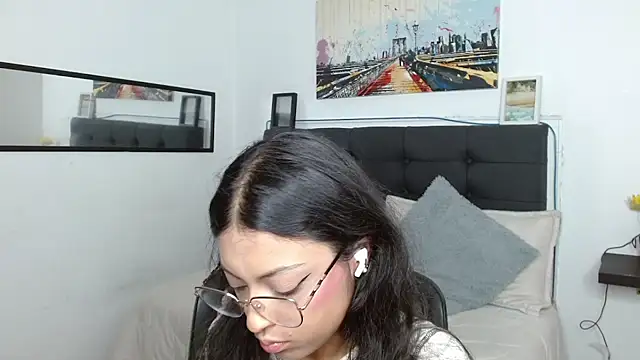 vaness weet online show from November 2025 07:29:02 PM