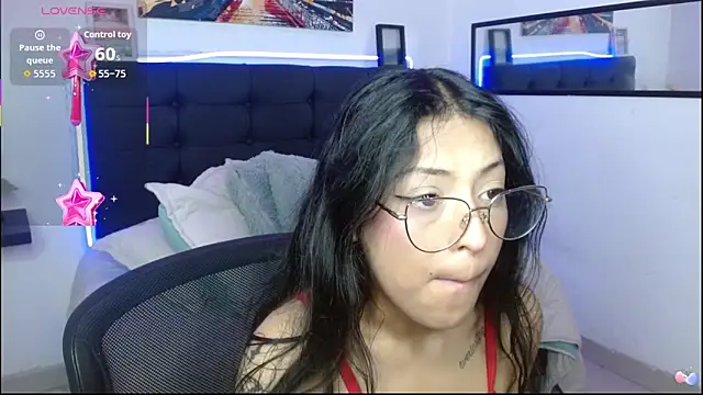 vaness weet online show from November 2025 09:20:02 AM