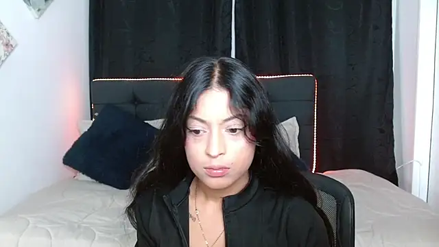 vaness weet online show from November 2025 08:13:02 PM