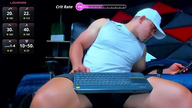 Leonsmoron online show from May 2026 01:37:01 AM