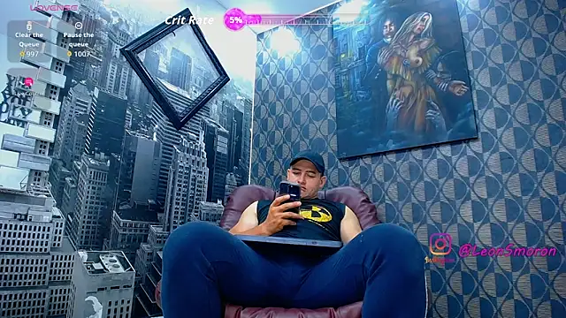 Leonsmoron online show from May 2026 02:00:01 AM