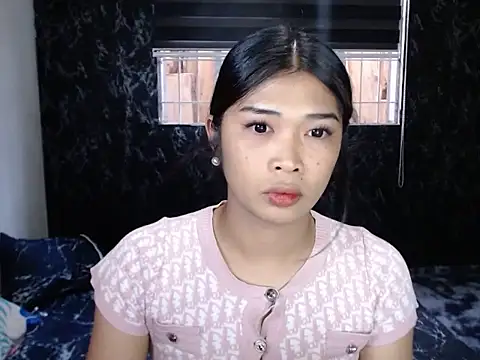 Maria-Moore online show from April 2026 09:47:02 AM