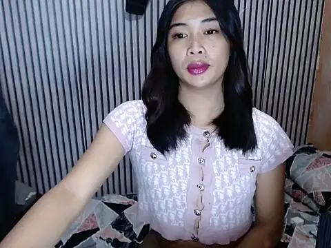 Maria-Moore online show from September 2025 02:12:01 PM