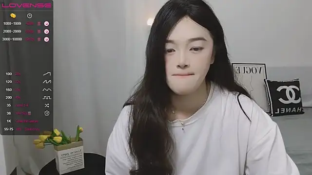 Snapshot of QiuPeiPeimmm chatting on February 2025 01:43:01 PM QiuPeiPeimmm online show from February 2025 01:43:01 PM
