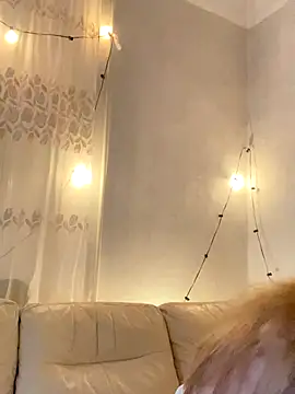 Lady  Maria online show from December 2025 04:32:02 PM