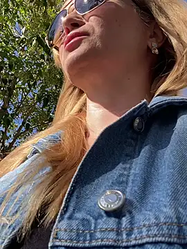 Snapshot of Lady__Maria chatting on October 2025 10:29:01 AM Lady Maria online show from October 2025 10:29:01 AM