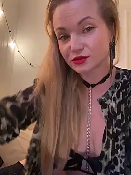 Snapshot of Lady__Maria chatting on September 2025 04:35:01 PM Lady Maria online show from September 2025 04:35:01 PM