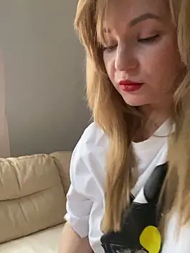 Lady  Maria online show from April 2026 02:34:01 PM