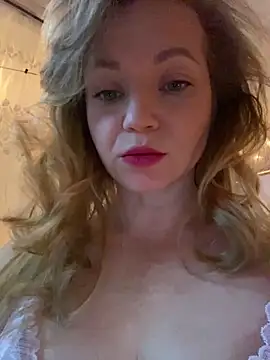 Lady  Maria online show from February 2026 04:18:02 PM