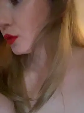 Lady  Maria online show from February 2026 04:38:01 PM