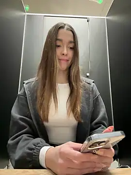 Snapshot of barbiehumpxxx chatting on December 2025 11:31:02 PM barbiehumpxxx online show from December 2025 11:31:02 PM