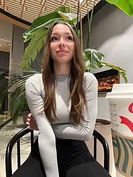 Snapshot of barbiehumpxxx chatting on November 2025 07:28:01 PM barbiehumpxxx online show from November 2025 07:28:01 PM