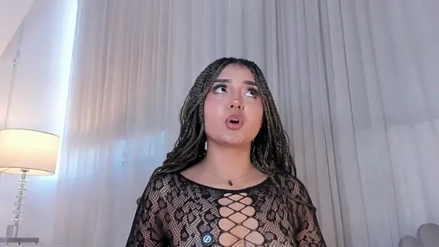 Emma Torres   online show from February 2026 12:16:02 PM