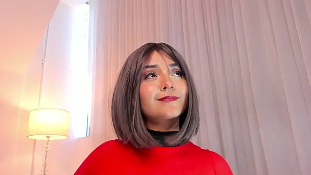 Emma Torres   online show from March 2025 03:39:02 PM