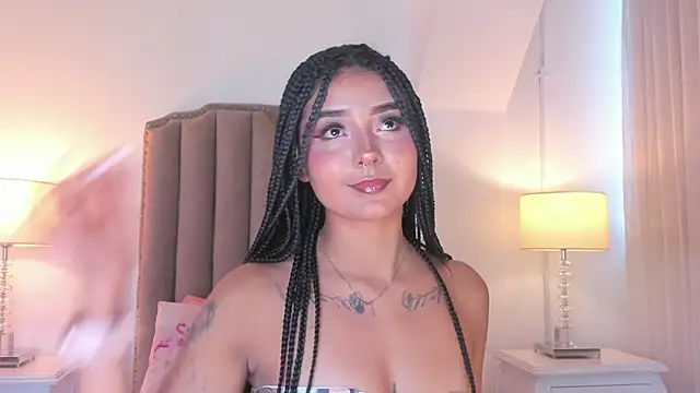Emma Torres   online show from June 2026 12:32:01 PM