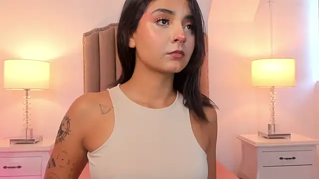 Emma Torres   online show from March 2025 11:51:01 AM