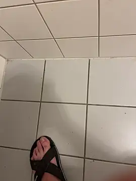 Snapshot of oroszlanw chatting on December 2024 09:41:02 PM oroszlanw online show from December 2024 09:41:02 PM