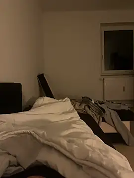 Snapshot of oroszlanw chatting on January 2025 09:46:02 PM oroszlanw online show from January 2025 09:46:02 PM