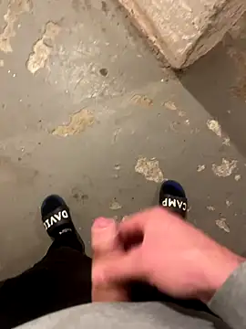 Snapshot of oroszlanw chatting on October 2025 03:35:02 PM oroszlanw online show from October 2025 03:35:02 PM