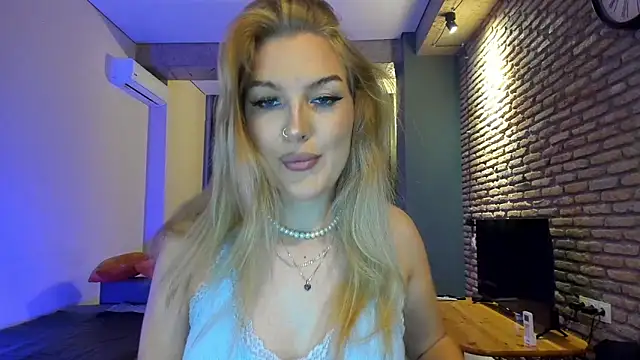 fifteenpoem online show from June 2026 02:39:01 AM