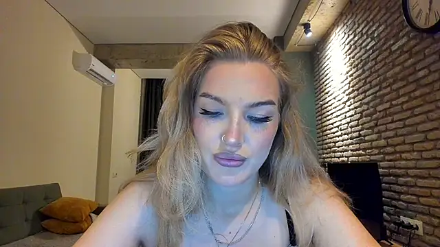 fifteenpoem online show from June 2026 02:39:02 AM