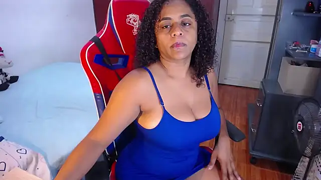 BellaKarla online show from March 2026 12:27:01 AM