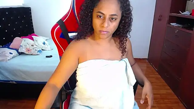 BellaKarla online show from March 2026 11:06:01 PM