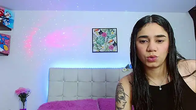 Layla Rachel online show from January 2025 01:18:02 AM
