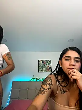 Layla Rachel online show from October 2025 02:54:02 AM