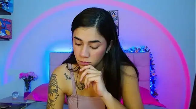 Layla Rachel online show from March 2025 01:42:02 AM